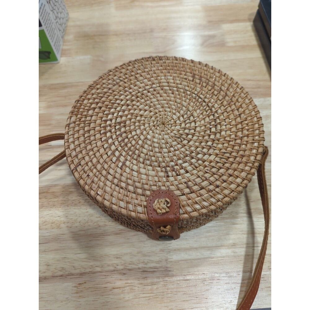Collection Eighteen Rattan Circle Crossbody Bag Purse Leather Strap Medium Size